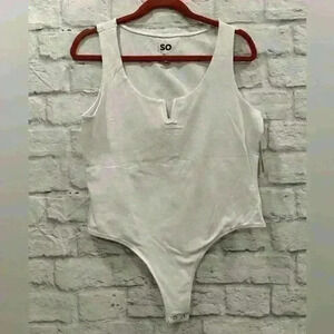 Juniors' SO Sleeveless Notchneck Bodysuit